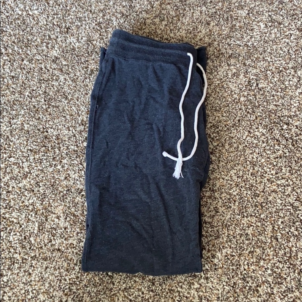 Old Navy yoga pants.